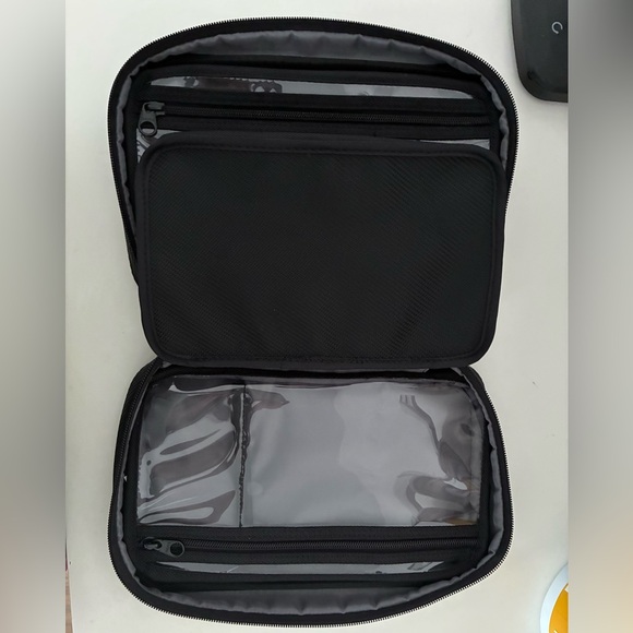 SKITS Black and Gray Tech Organizer - Picture 3 of 6